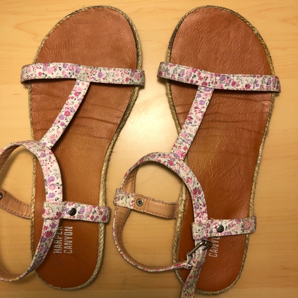 Harper Canyon Floral Sandals